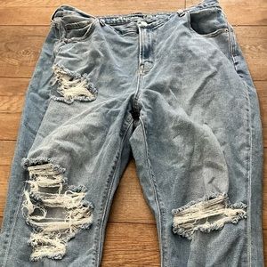 American Eagle “Curvy Mom Jeans”